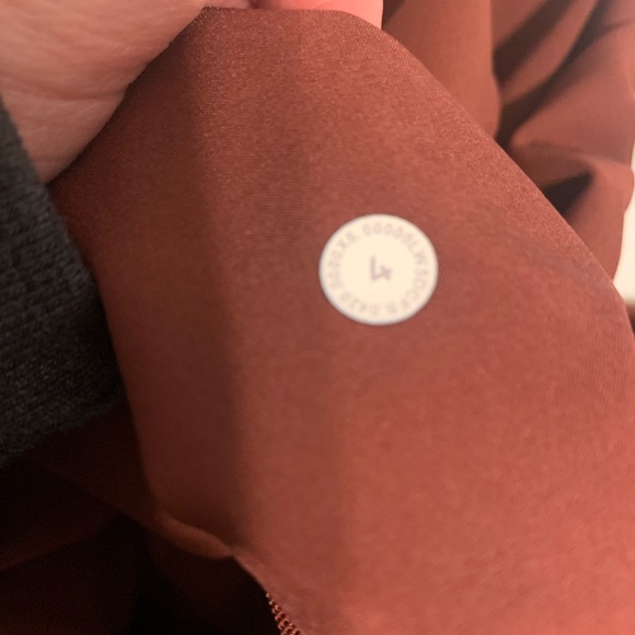 Sold - Lululemon keep moving pant - Picture 3 of 3